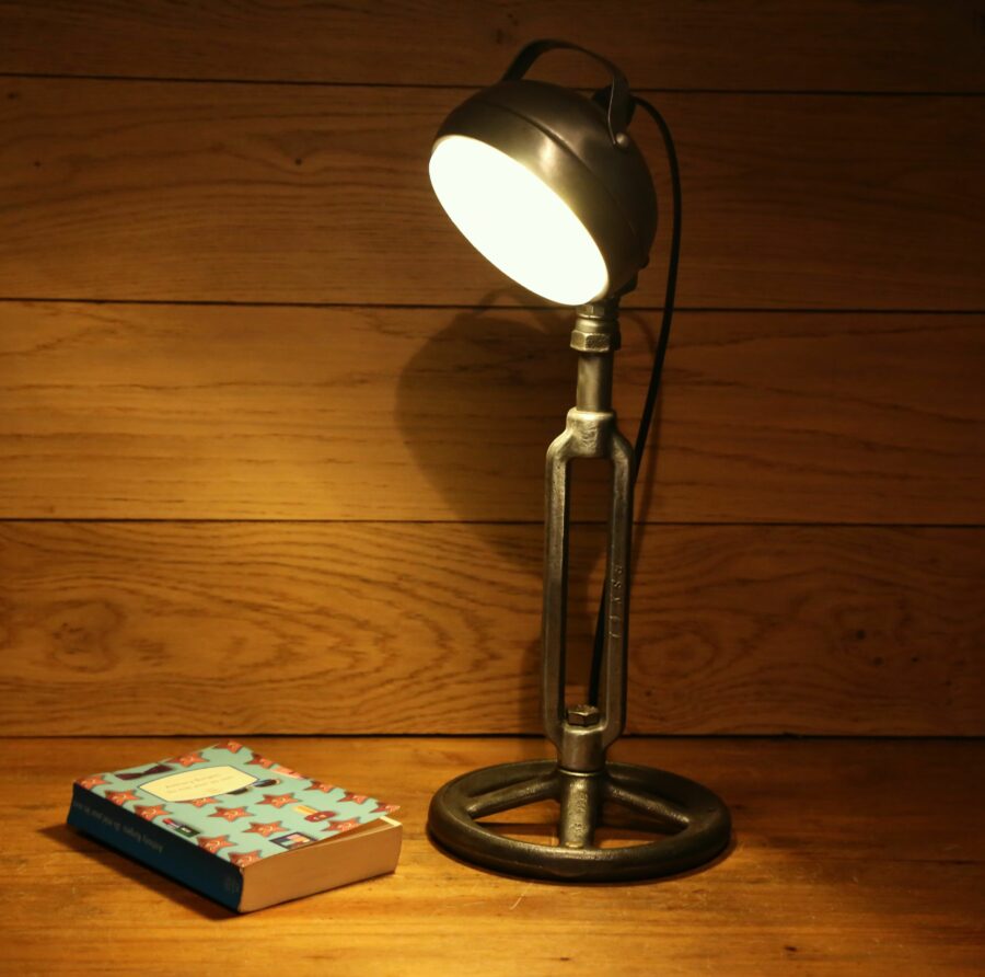 Lampe articulée industrielle phare vintage