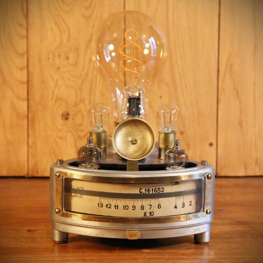 Lampe Steampunk unique instrument de mesure vintage